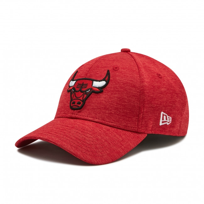 New Era Logo Shadow Tech Strapback - Chicago Bulls